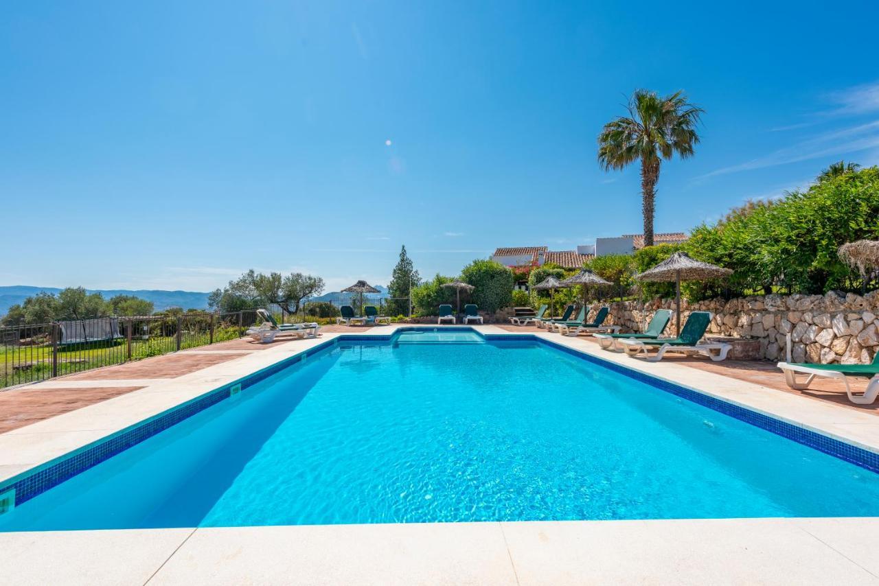Cantueso Holiday Park Periana Exterior photo